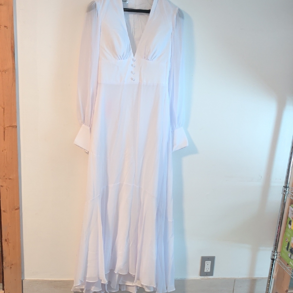 JJs House White Long Sleeve Dress